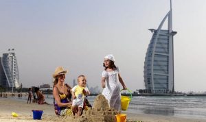 نمو السياحة في دبي يعزز الطلب على الفنادق المتوسطة