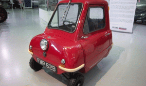 بالفيديو… بيع أصغر سيارة في العالم بمبلغ خيالي!