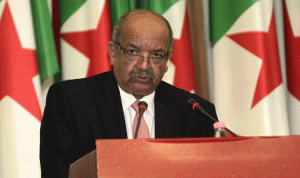 الجزائر تعيد فتح سفارتها في ليبيا