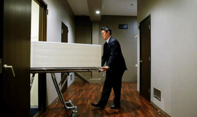 hotel-for-dead-people-in-japan