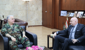قائد الجيش التقى وزير الاقتصاد وسفيرة إسبانيا