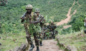 مقتل 8 جنود بهجوم لـ”داعش” في نيجيريا