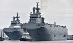 فرنسا تسلم مصر الخميس أول سفينة “ميسترال”