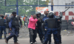 مقتل متظاهر وشرطي في الكونغو الديمقراطية