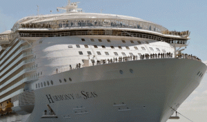 بالصور والفيديو… أكبر سفينة ركاب في العالم تبحر من فرنسا