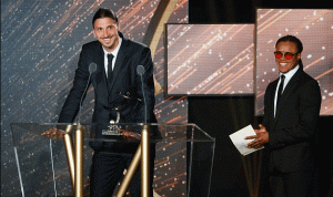 إبراهيموفيتش يستعيد جائزة أفضل لاعب في فرنسا