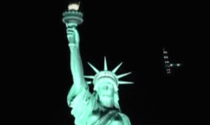 “سولار إمبلس” تحلّق فوق تمثال الحرية