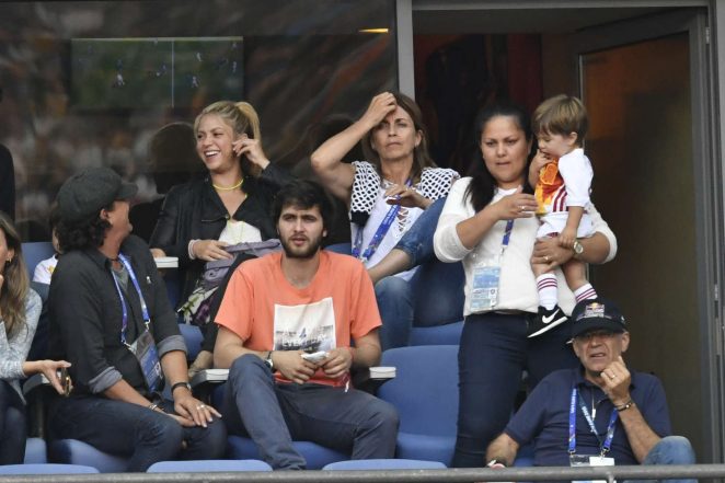Shakira -Spain-Vs-Italy-Football-Match--04-662x441