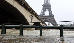 600 مليون يورو خسائر محتملة جراء الأمطار والسيول بفرنسا