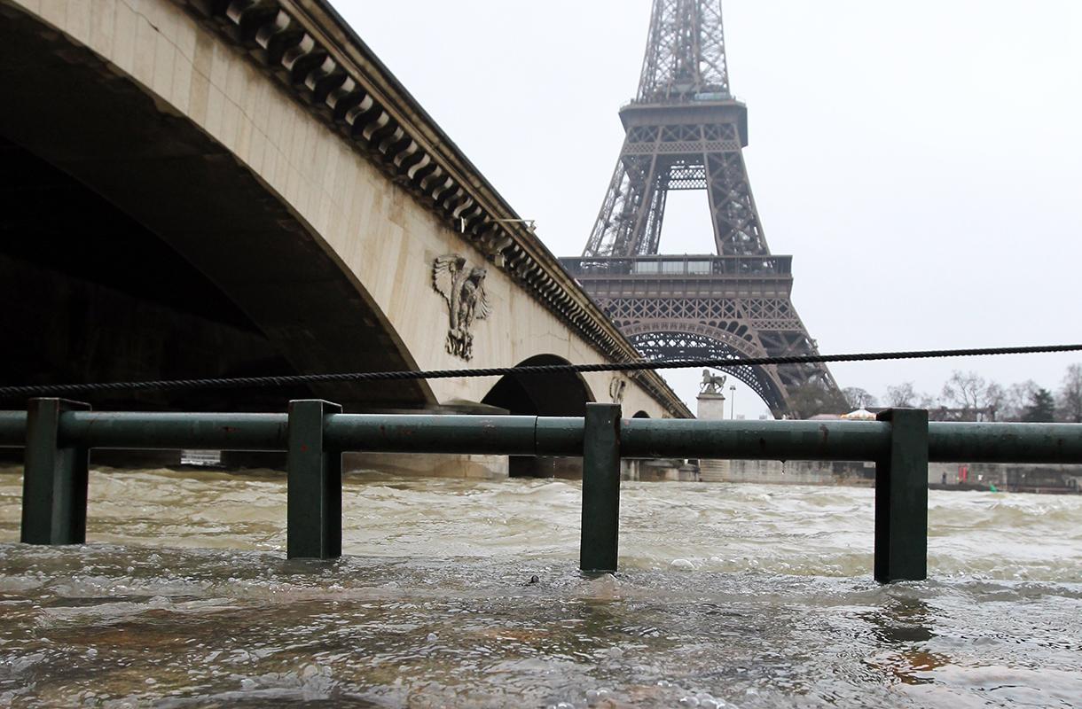 paris-floods-2