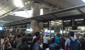 الخارجية تتحرك لحل أزمة اللبنانيين العالقين في المطارات التركية