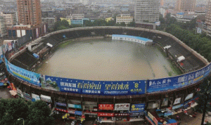 أكثر من 100 قتيل في فيضانات الصين