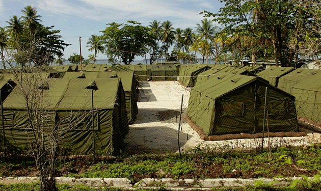 australia-refugees-camps