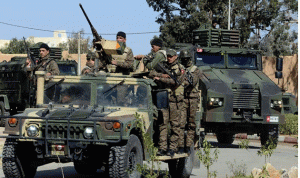 في تونس… مقتل 4 جنود بانفجار لغم قرب الحدود مع الجزائر