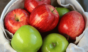 تفاحة واحدة يوميًا تحمي من 5 أنواع من السرطان