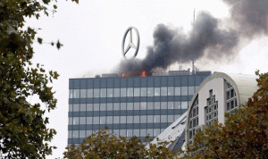 بالفيديو… اندلاع حريق بمجمع “مركز أوروبا” التجاري في برلين