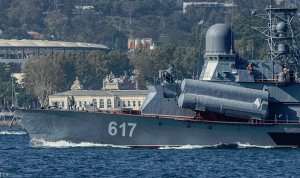 أسبانيا قد تعيد النظر في تموين السفن الحربية الروسية