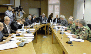 لجنة الدفاع تتابع مناقشة أسباب الحرائق