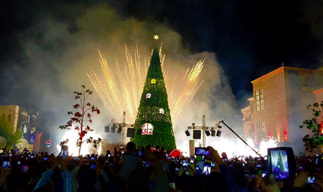 Imlebanon بالصور والفيديو اضاءة شجرة الميلاد في جبيل
