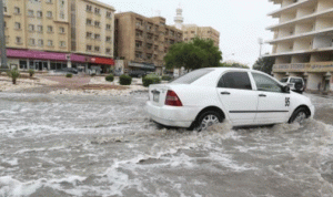 أمطار غزيرة تتسبّب بفيضانات وسيول في قطر