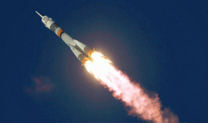 الصين تعزز برنامجها الفضائي بإطلاق صاروخ ثقيل جديد