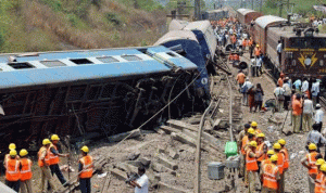 كارثة في الهند.. 91 قتيلا في خروج قطار عن سكَّته