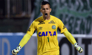 حارس تشابيكوينسي الراحل أفضل لاعب في البرازيل