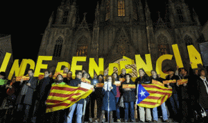 تعليق خطة استفتاء بشأن استقلال كتالونيا
