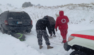 إنقاذ 6 شبان محاصرين بالثلوج على طريق الهرمل