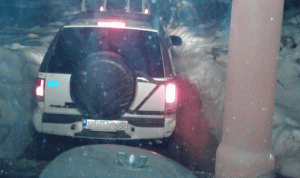 جرافات بلدية فنيدق أجلت عسكريين احتجزتهم الثلوج