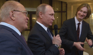 بالفيديو… بوتين يغني!