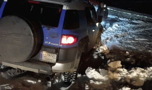 بالصور والفيديو…إنقاذ مواطنين إحتجزتهم الثلوج في جرود صنين