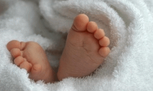 في مستيتا… جثة طفل حديث الولادة