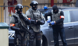 بلجيكا تعتقل شخصين بشأن هجمات باريس