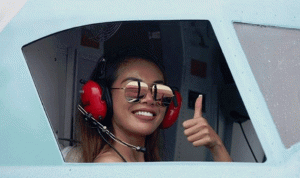 بالفيديو… أسترالية توثّق آخر لحظات حياتها قبل تحطم طائرتها
