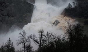 أعلى سد شمال كاليفورنيا مهدّد بالانهيار والسلطات تجلي السكان!