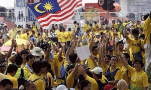 الآلاف يحتشدون في ماليزيا لتأييد مشروع قانون بتطبيق الحدود