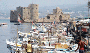 القيسي تفقد ميناء الصيادين وسوق السمك في صيدا