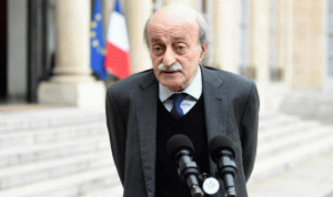 جنبلاط يأمل في تدخل فرنسي لحل معضلة القانون الانتخابي