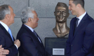 بالصور… تمثال رونالدو يثير السخرية على مواقع التواصل