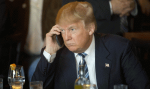 ترامب يتخلّى عن هاتف “أندرويد” لدواعٍ أمنية
