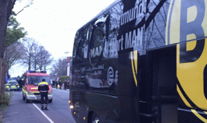 بالصور… انفجارات قرب حافلة فريق بروسيا دورتموند وإصابة لاعب