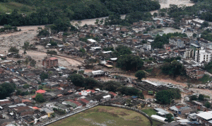 قرابة الـ400 قتيل بالانهيارات الأرضية في كولومبيا