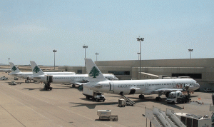وفد من المديرية العامة للطيران المدني تفقد مطار القليعات
