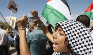 قراقع: إضراب الأسرى الفلسطينيين يدخل “مرحلة الخطر”