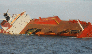 11 مفقودًا إثر غرق سفينة شحن قبالة ساحل القرم