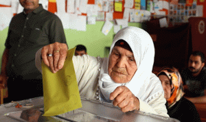 مراقبو استفتاء تركيا ينتقدون “إجراءات اللحظة الأخيرة”