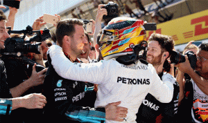بالصور… فوز مثير لهاميلتون في سباق جائزة إسبانيا الكبرى