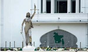 اعادة نصب تمثال اثار جدلا بين العلمانيين والاسلاميين في بنغلادش