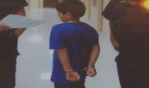 الشرطة تكبّل يدي طفل داخل مدرسته في دالاس… والسبب!